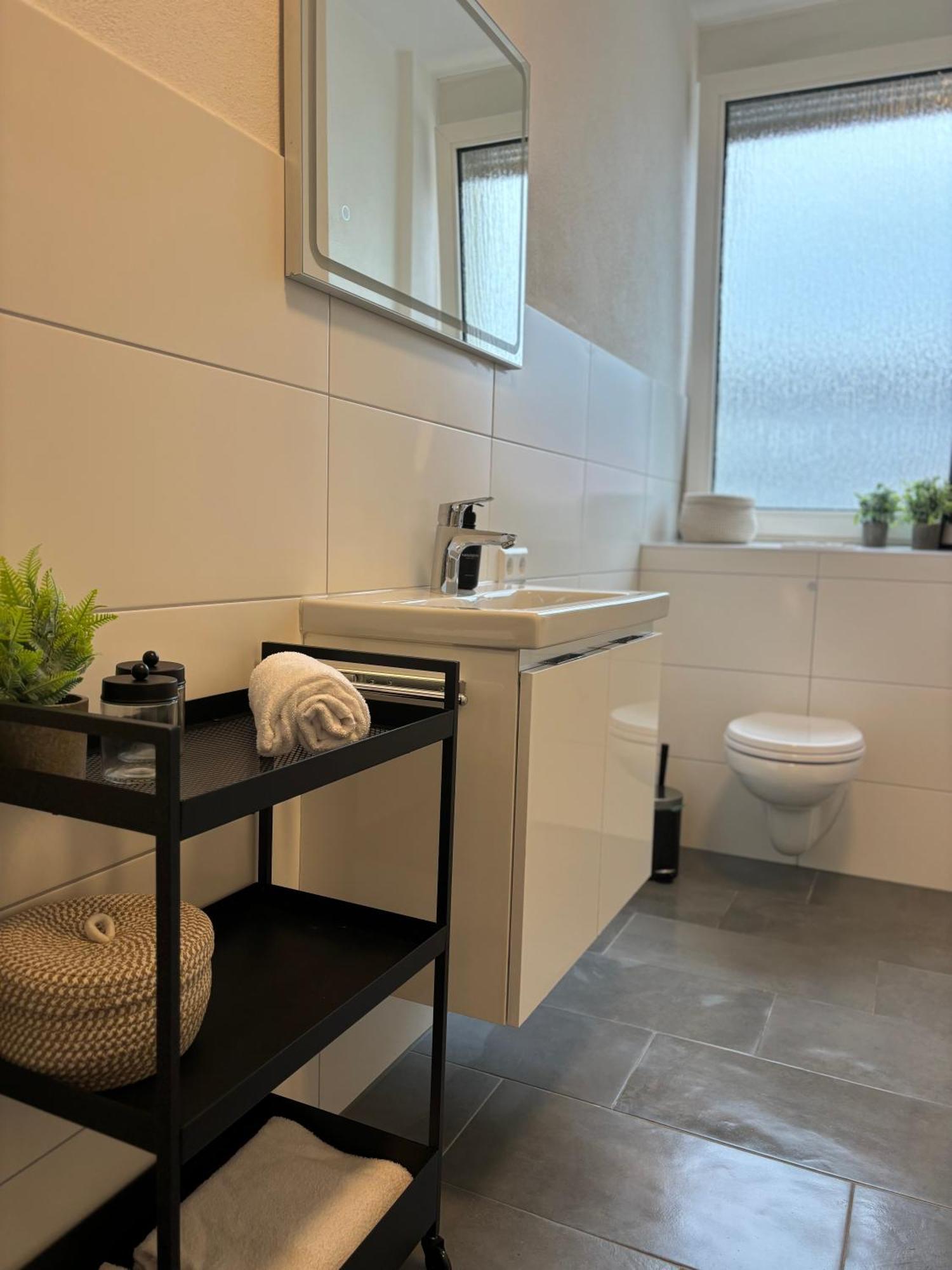 Helles City Apartment Fuer Familien & Gruppen นอย-อุล์ม ภายนอก รูปภาพ