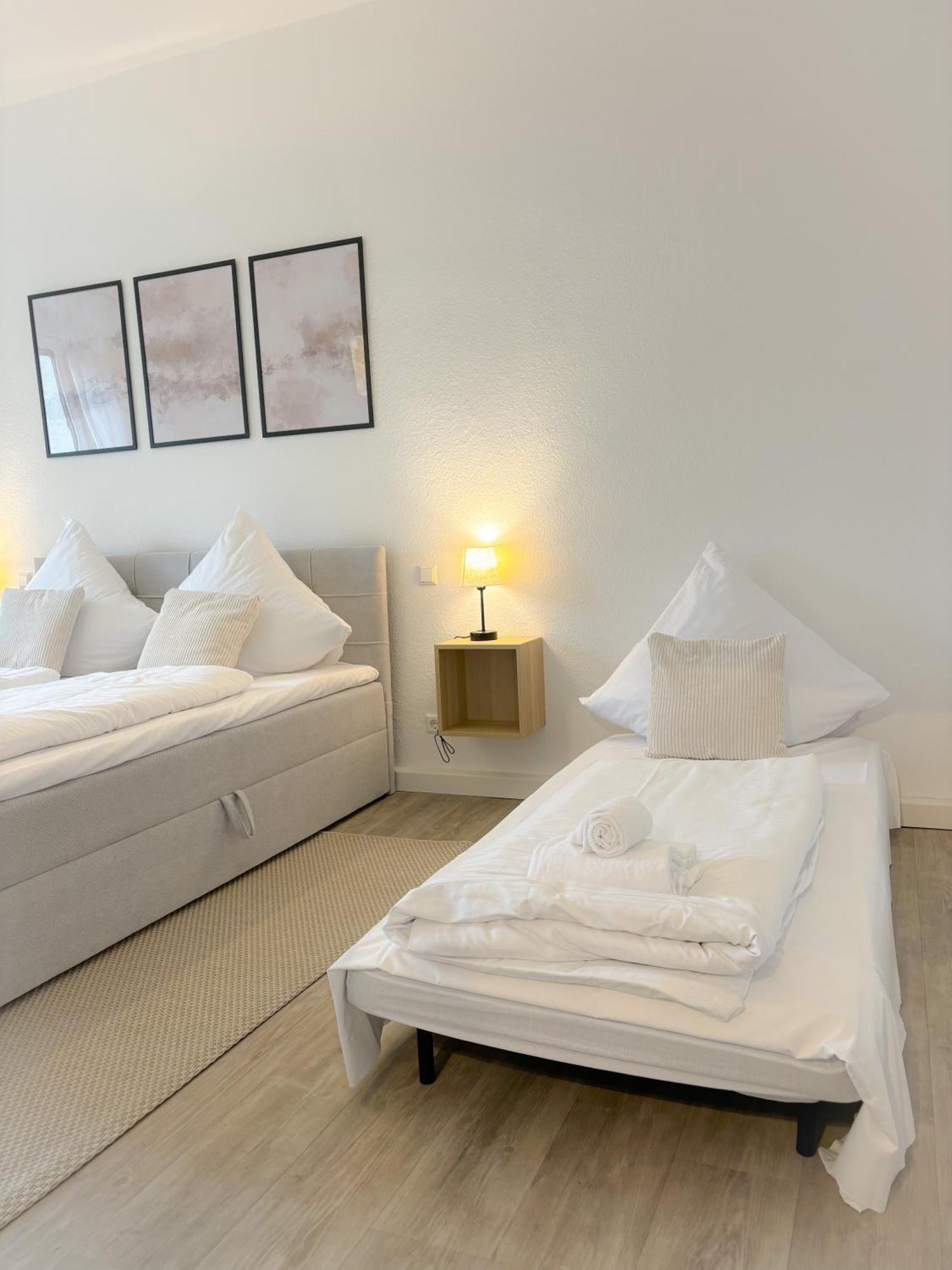 Helles City Apartment Fuer Familien & Gruppen นอย-อุล์ม ภายนอก รูปภาพ