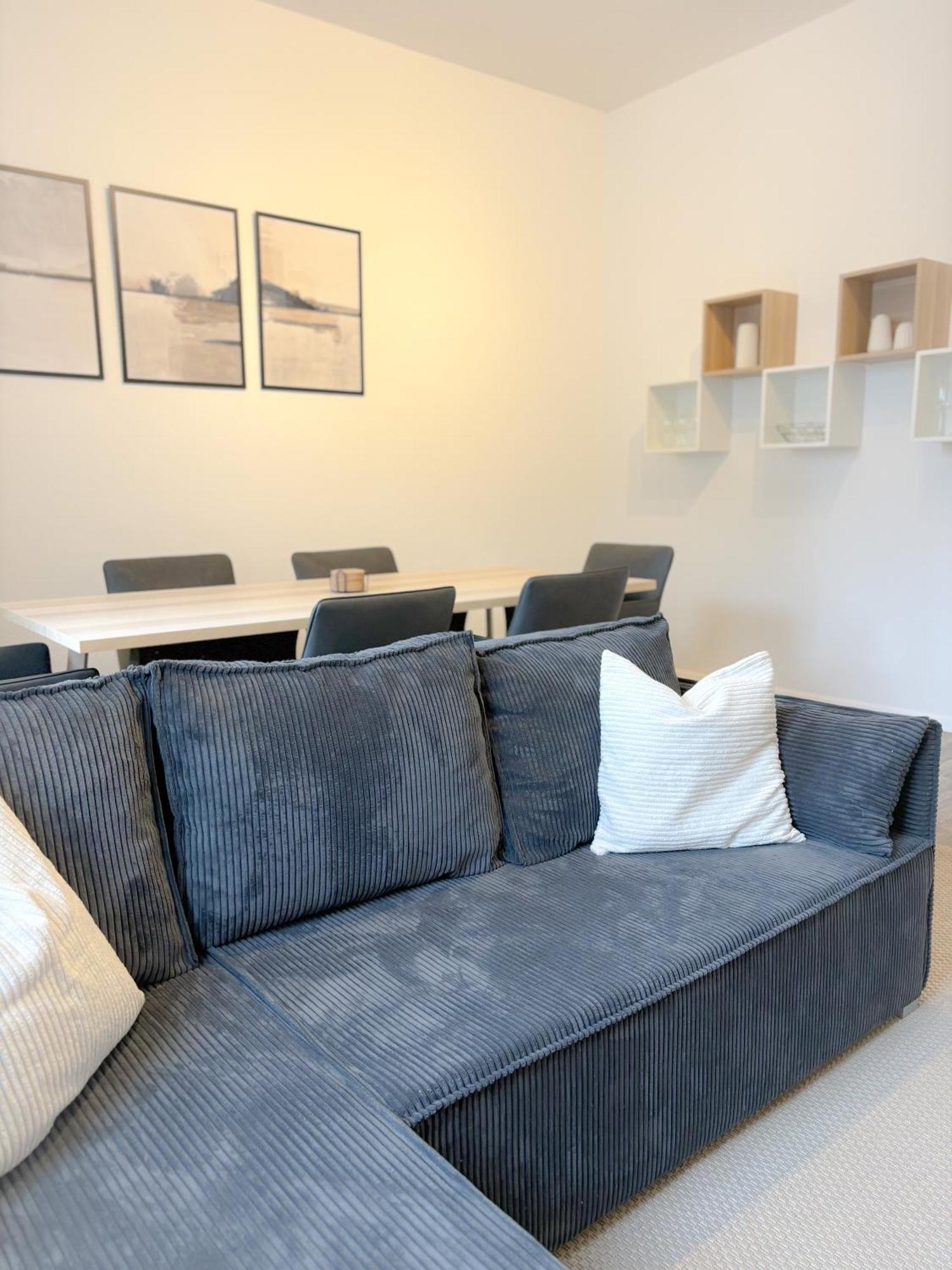 Helles City Apartment Fuer Familien & Gruppen นอย-อุล์ม ภายนอก รูปภาพ