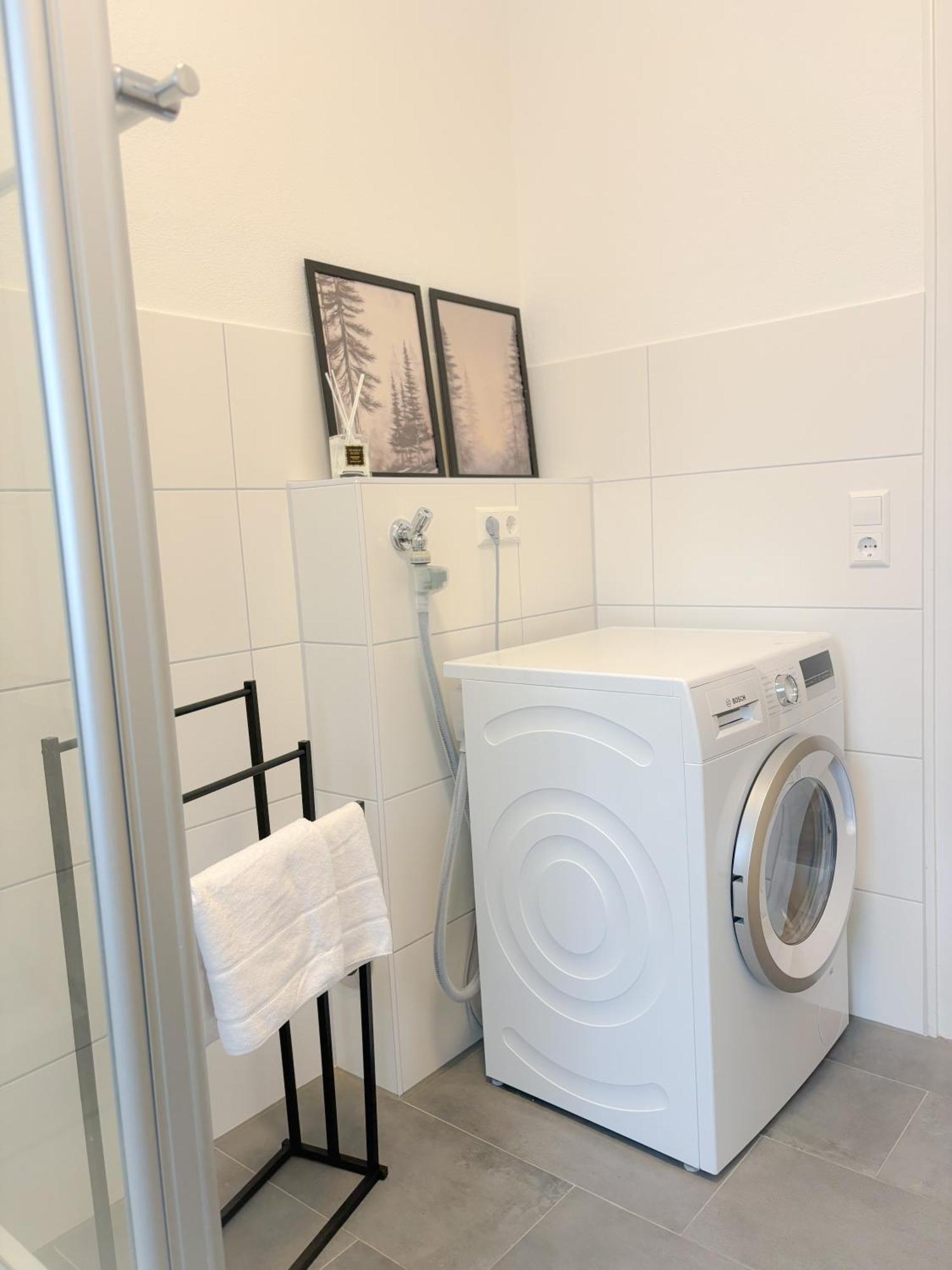 Helles City Apartment Fuer Familien & Gruppen นอย-อุล์ม ภายนอก รูปภาพ