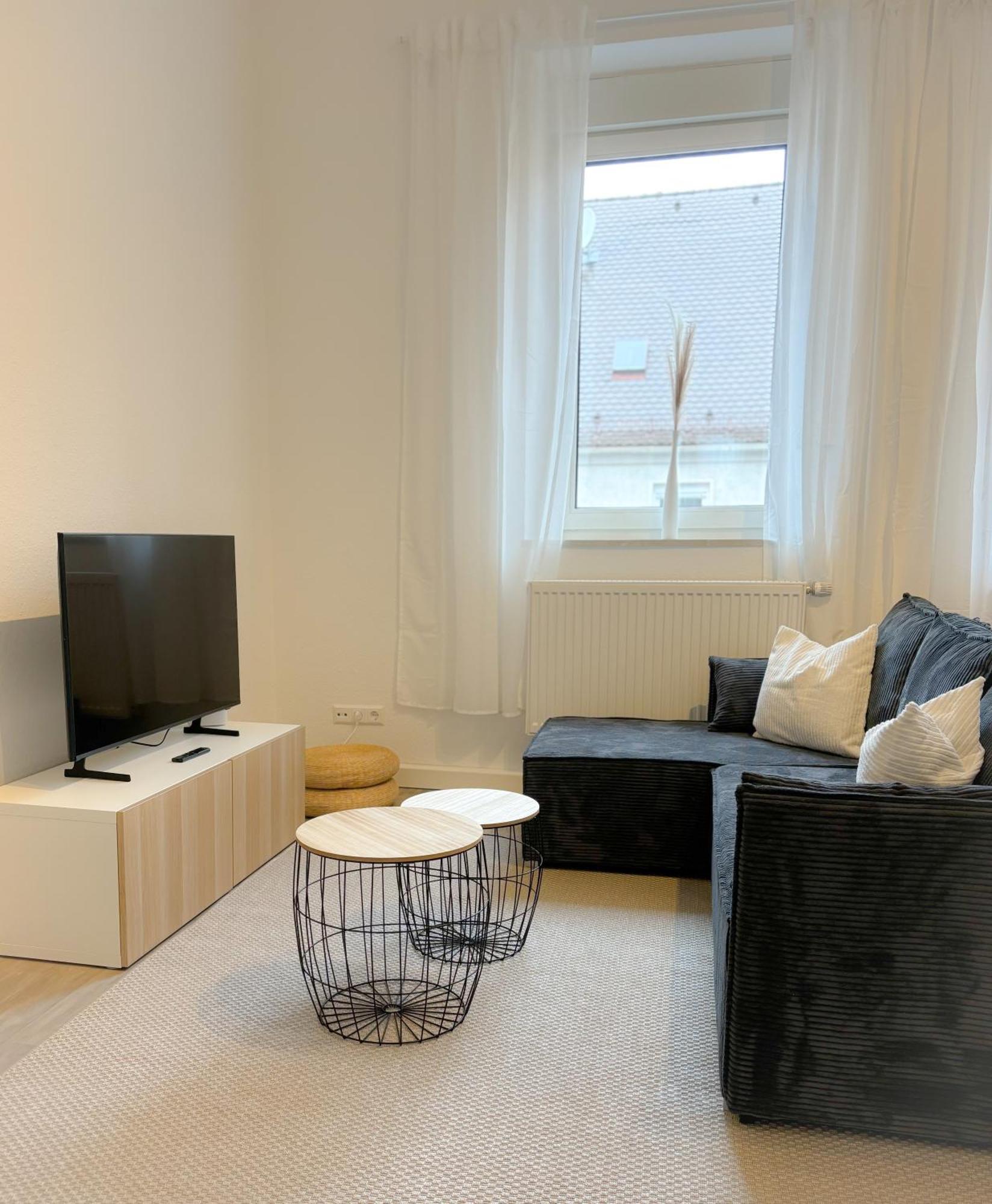 Helles City Apartment Fuer Familien & Gruppen นอย-อุล์ม ภายนอก รูปภาพ