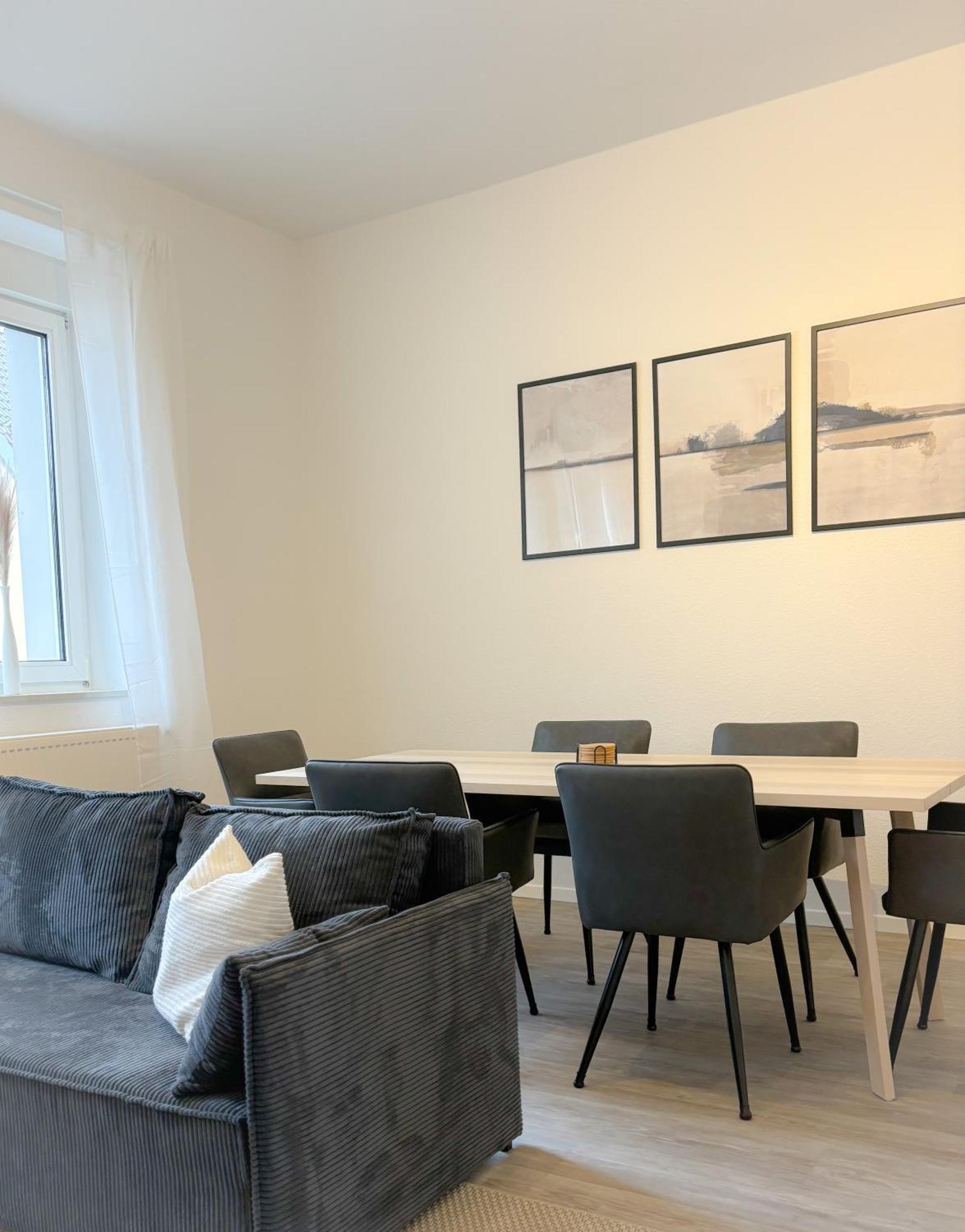 Helles City Apartment Fuer Familien & Gruppen นอย-อุล์ม ภายนอก รูปภาพ